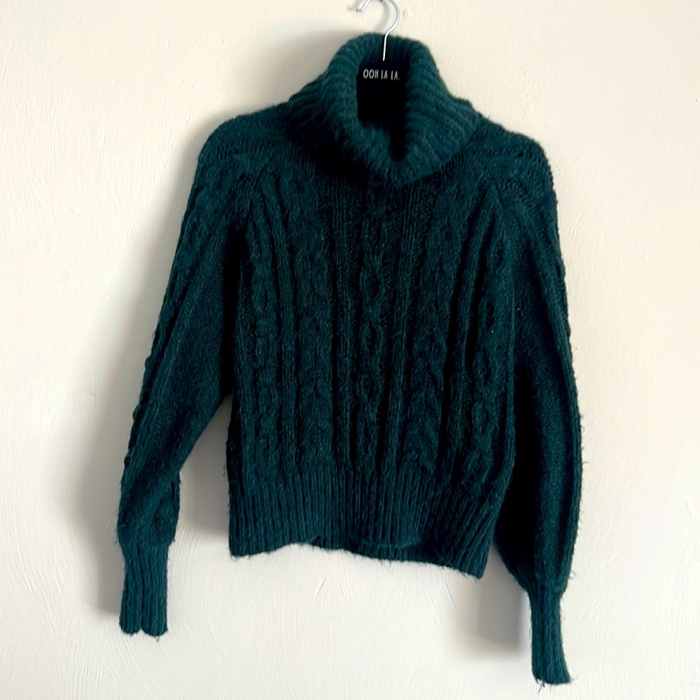 Turtle neck sweater